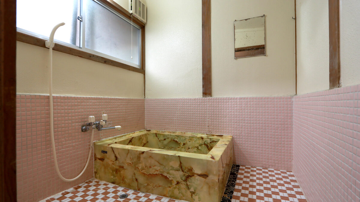 ｇｕｅｓｔｈｏｕｓｅ ｃｏｓｍｏｓ photo