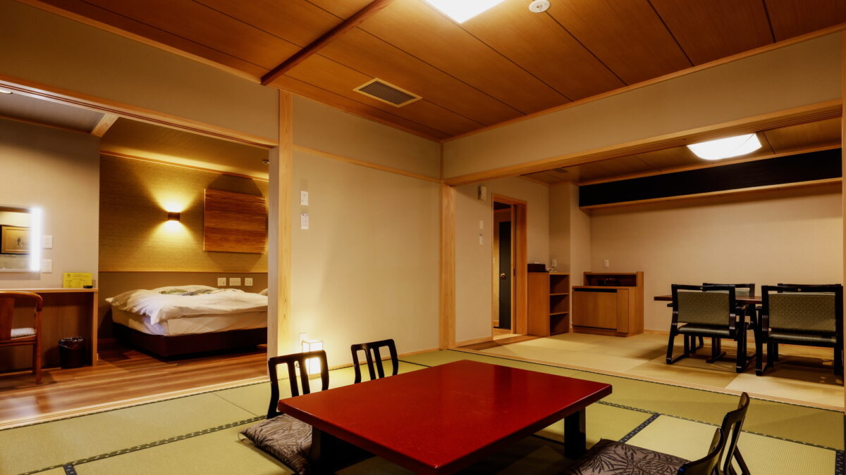 三朝温泉 依山楼 岩崎 photo