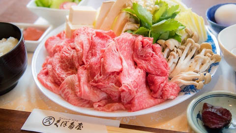 夕食提携店②「久ぼ多屋」近江牛といえば・・のすき焼きももちろん選択可能。のどが鳴ります