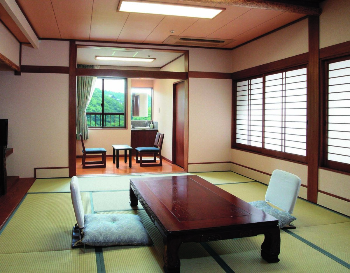 信貴山観光ホテル photo