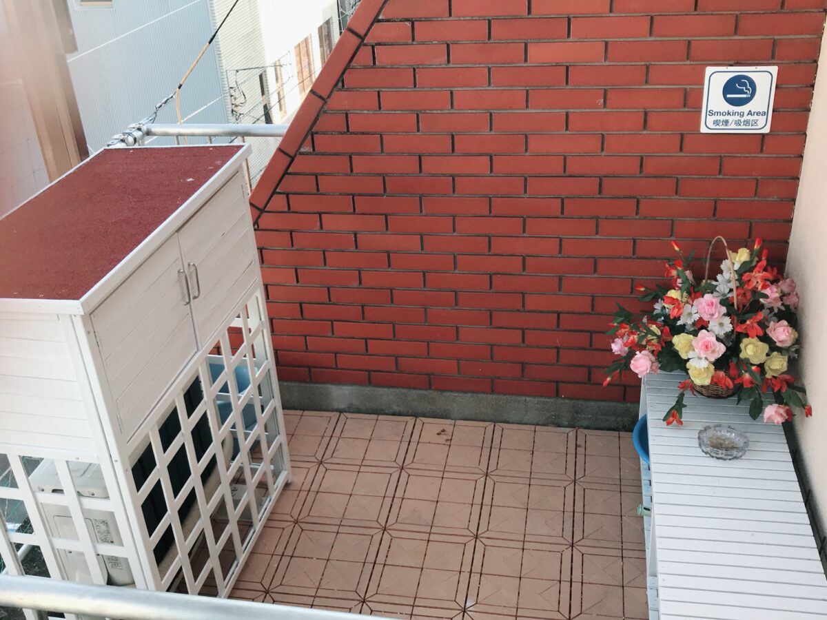 ４F喫煙エリア