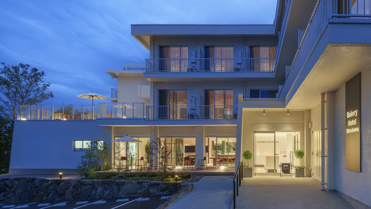 ＢＡＫＥＲＹ ＨＯＴＥＬ ＳＨＩＲＡＨＡＭＡ（ベーカリーホテル シラハマ） photo