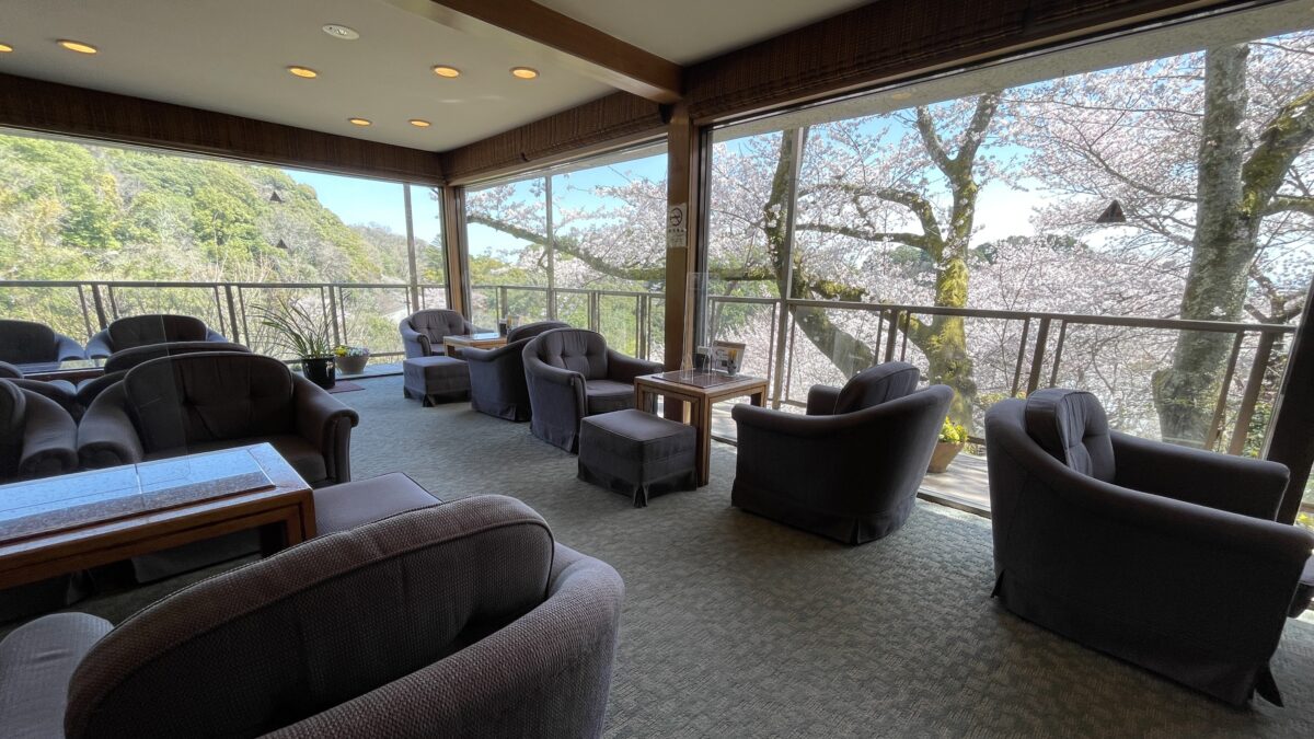 信貴山観光ホテル photo