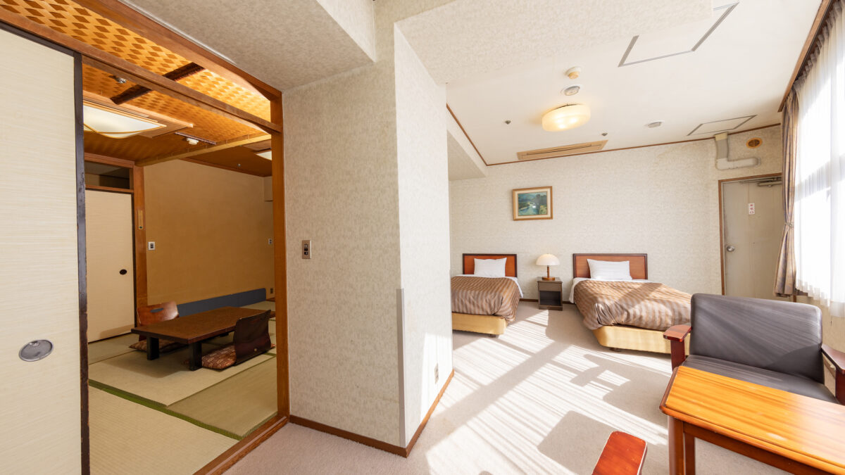 湯河原温泉ホテル四季彩（伊東園ホテルズ） photo