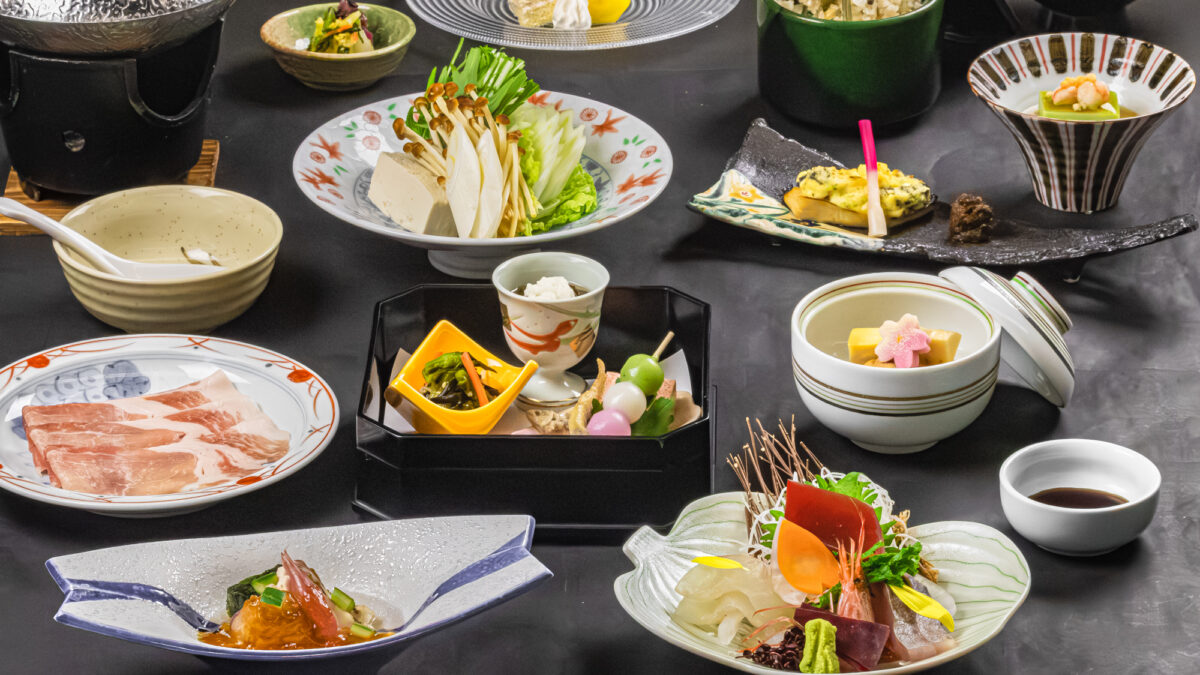 2025年3月・4月《お献立一例》料理長自慢の逸品をご用意しております