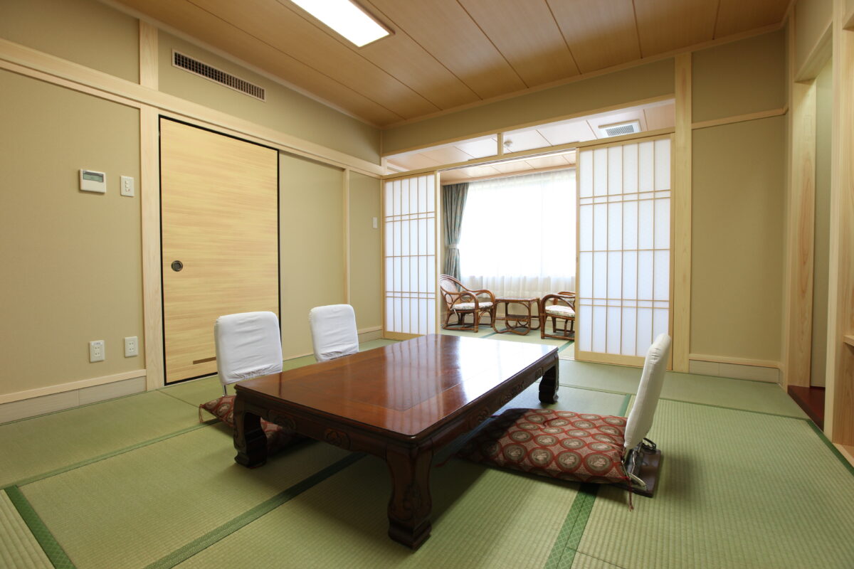 信貴山観光ホテル photo