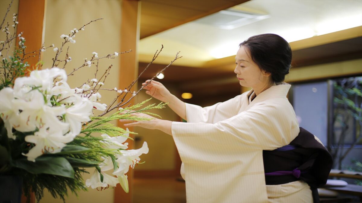 当館のおもてなしロビーのお花