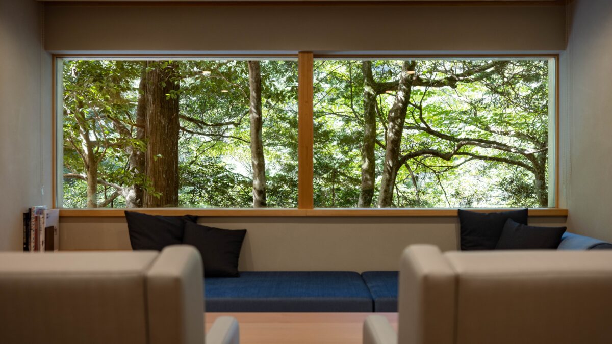 ＮＡＴＵＲＥ ＨＯＴＥＬ ＮＡＲＵＫＡＷＡ（ネイチャーホテル・ナルカワ）（旧：成川渓谷休養センター） photo