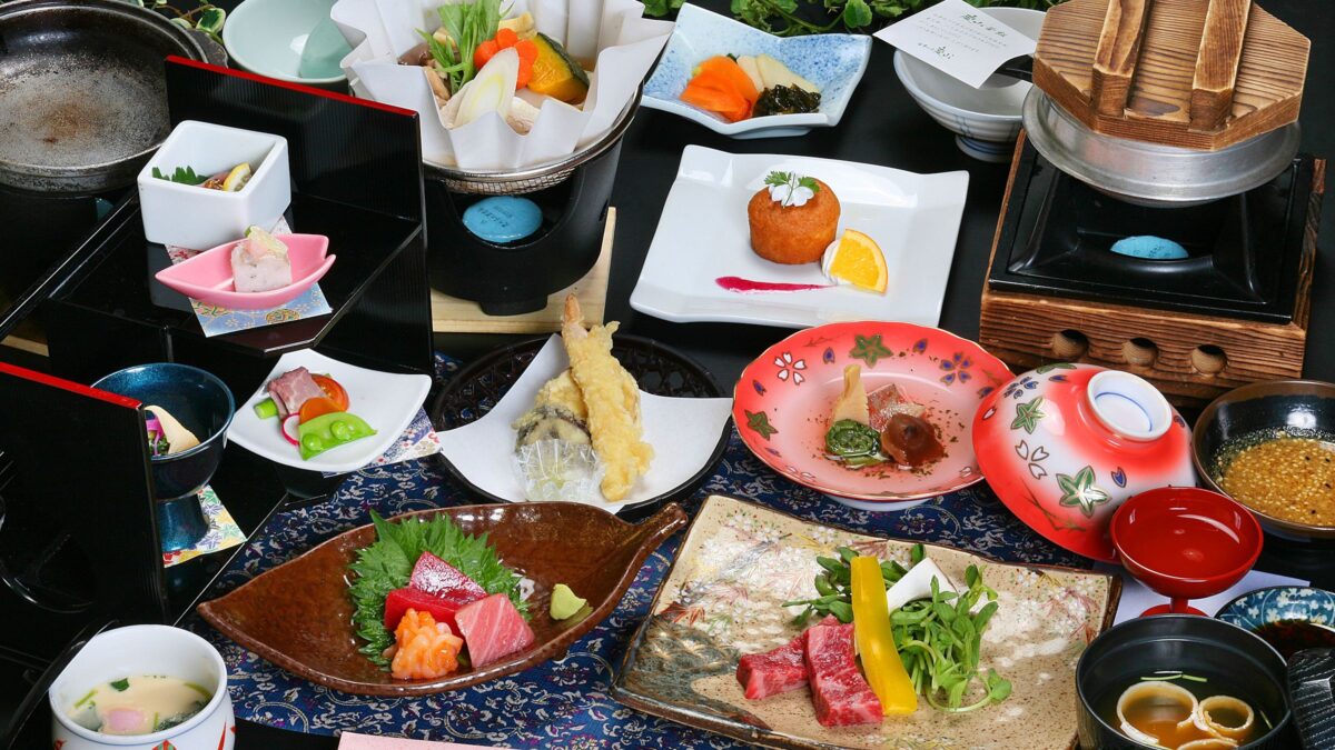 石和温泉 華やぎの章 慶山 photo