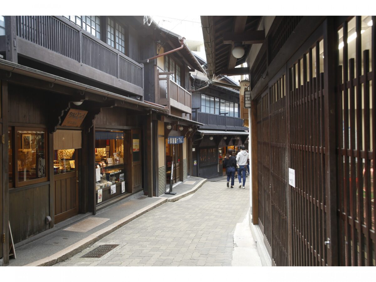 温泉街 ３