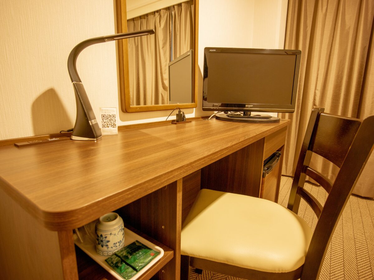 ホテルアイスル松山（旧ホテルサンルート松山） photo