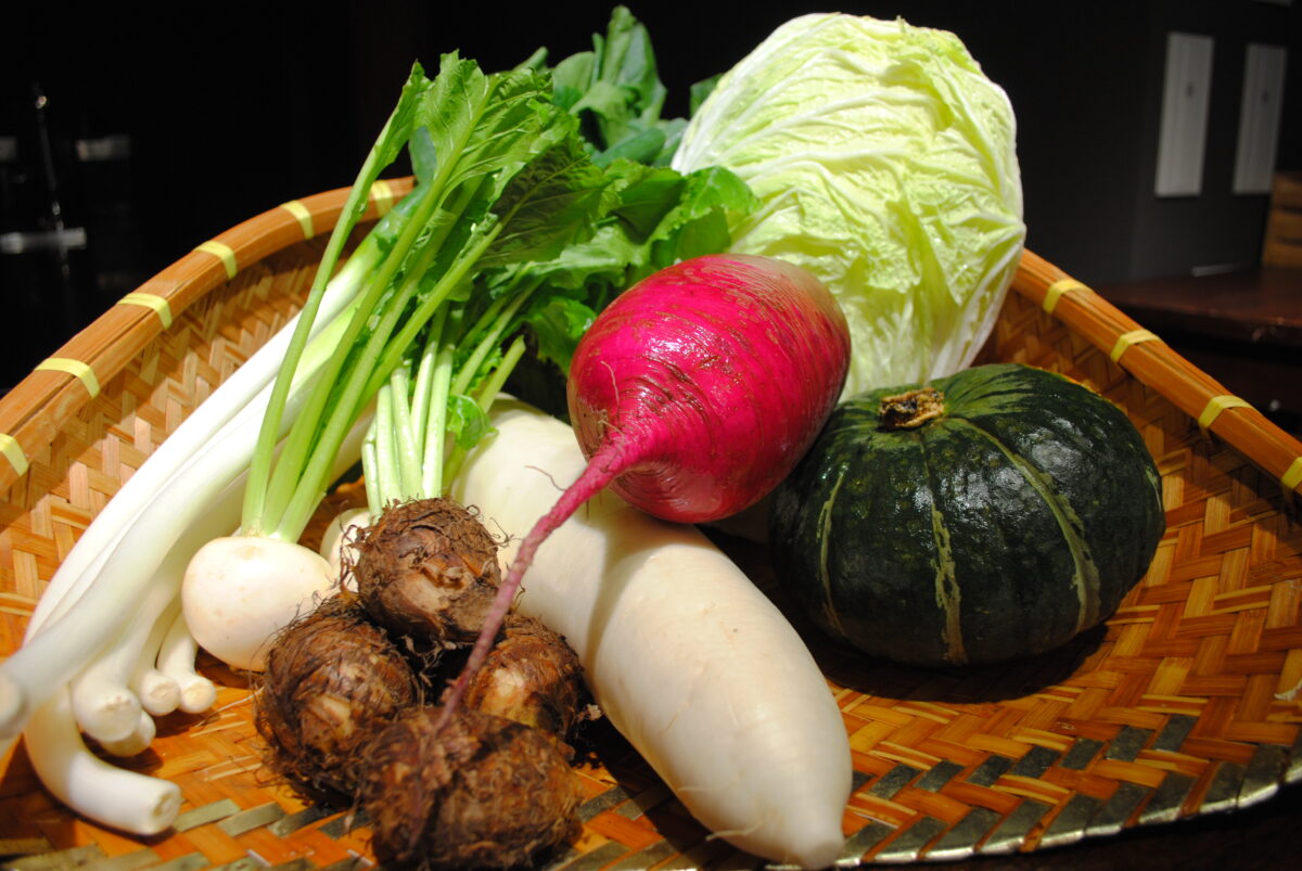 お料理には自家菜園で採れた新鮮なお野菜を使用しております