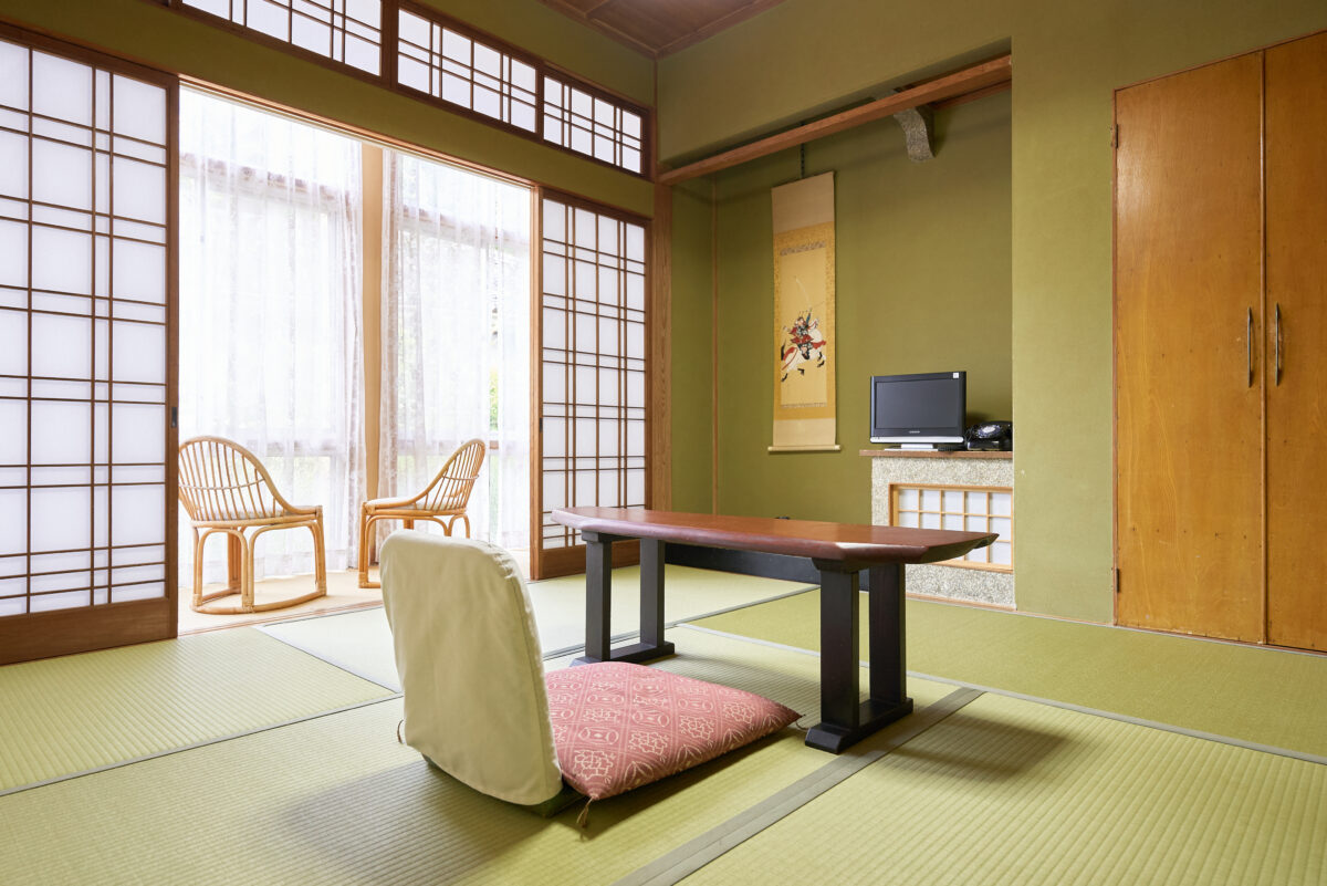 有福温泉 自家源泉の宿・よしだや photo
