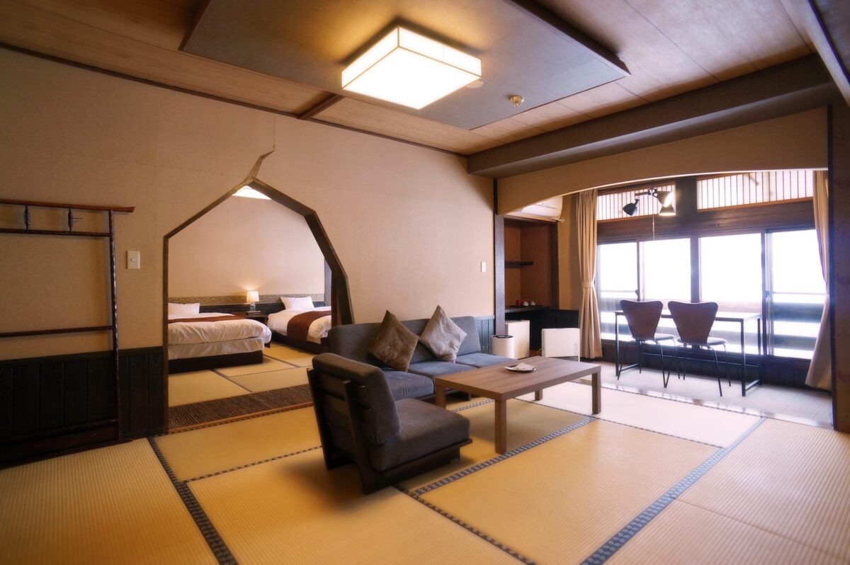 高湯温泉 安達屋 photo
