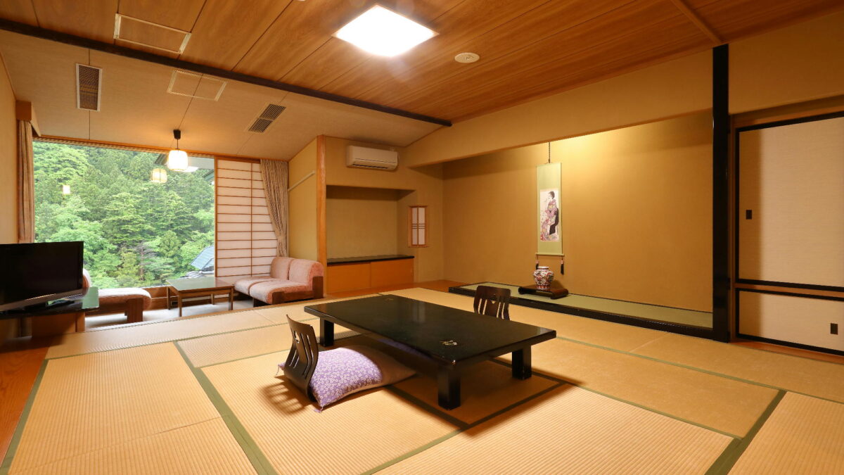 鬼怒川温泉 花の宿 松や photo