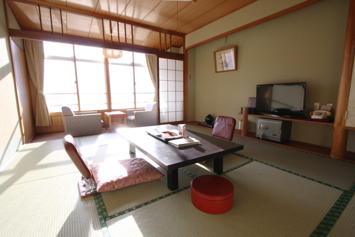ホテルニュー桂 ＜佐渡島＞ photo