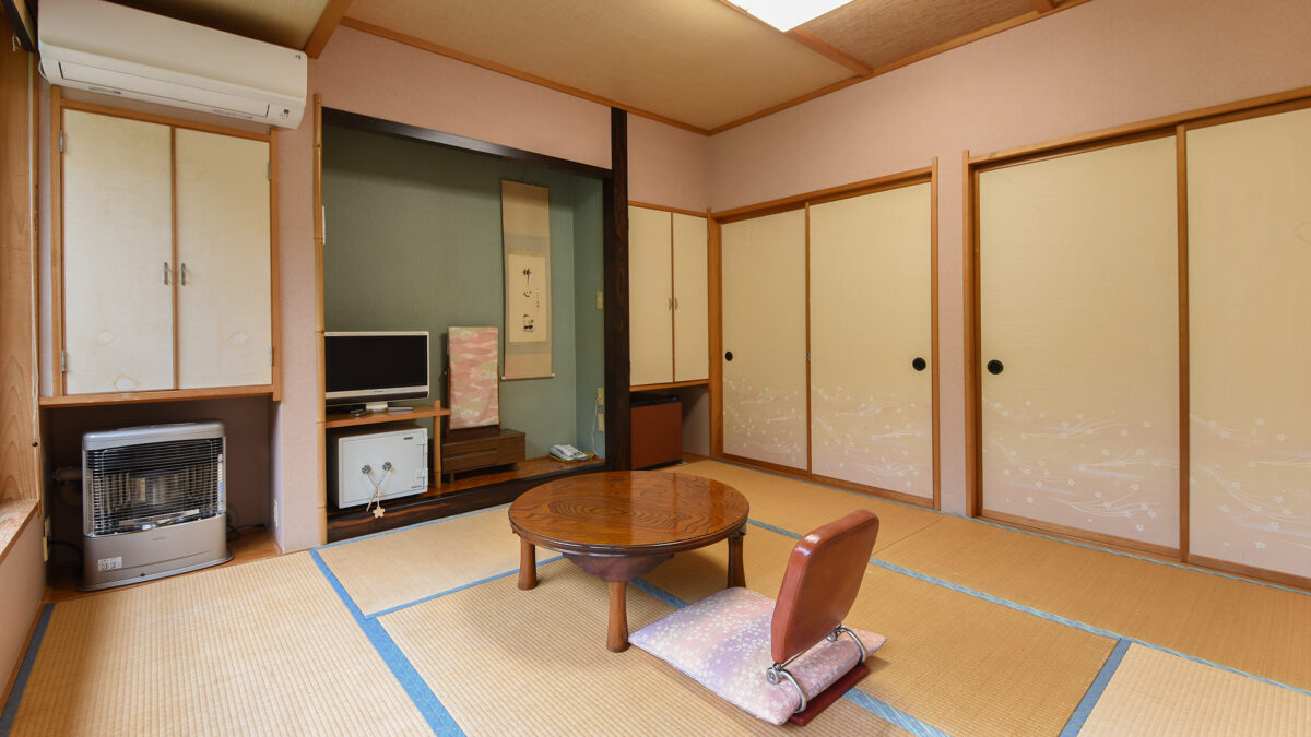 湯川温泉 せせらぎの宿 吉野屋 photo
