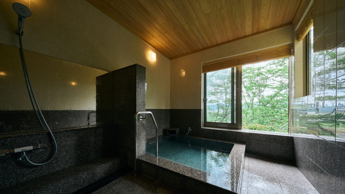 玉名温泉 1350坪の日本庭園の宿 尚玄山荘 photo