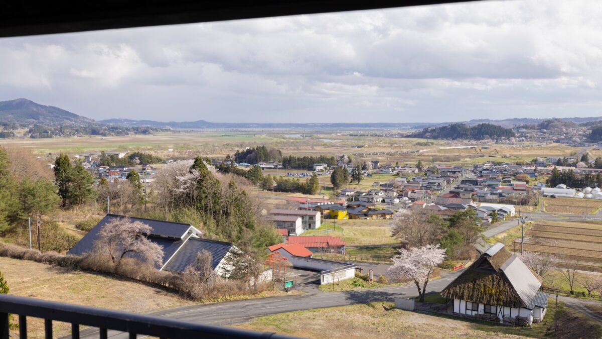 眺望一例平泉町の牧歌的な景色と四季折々の風光を愛でて（別角度 2）