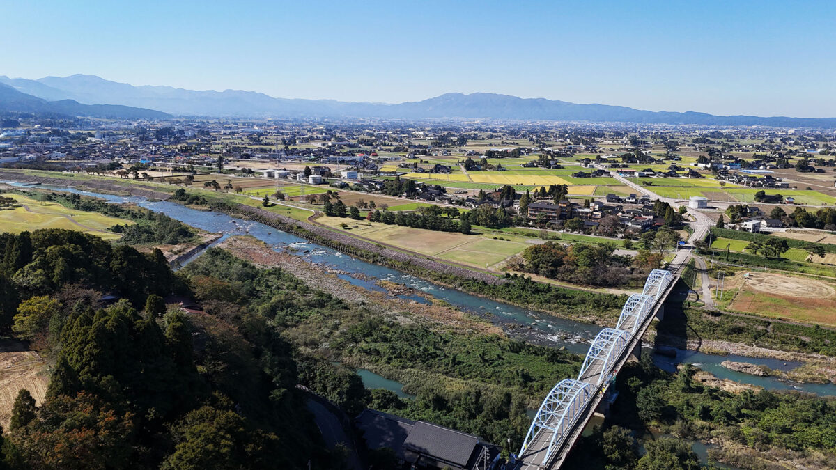 庄川を見下ろす眺望絶景の宿