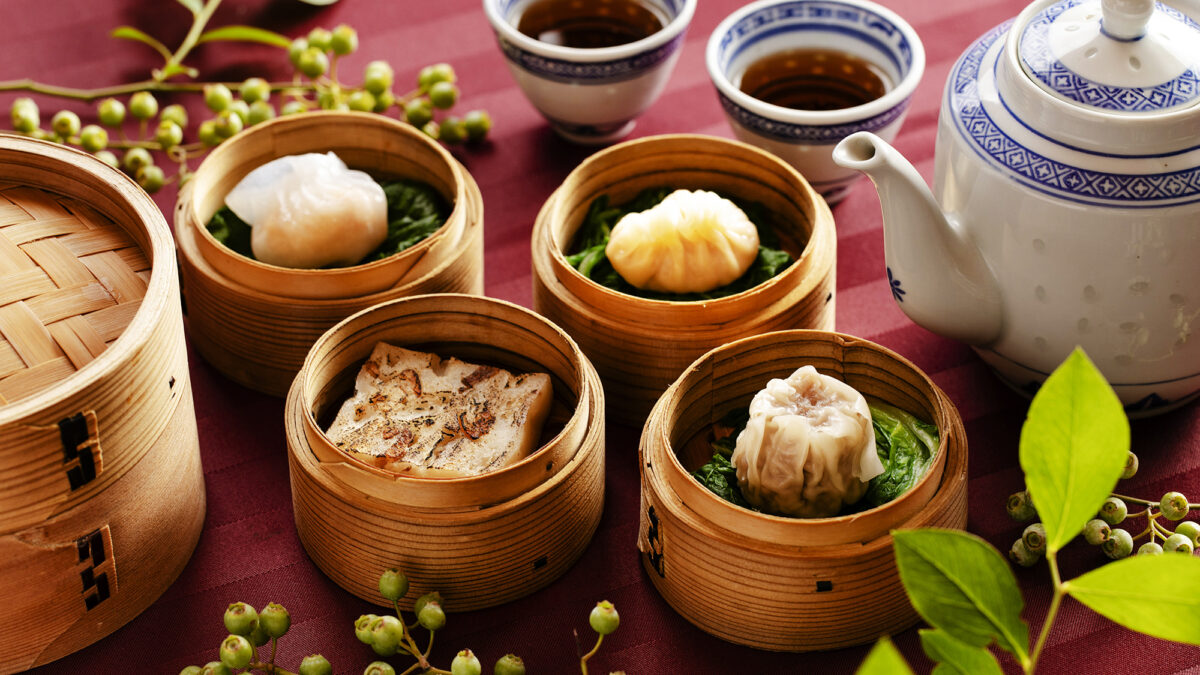 【ご夕食】【中華】 エビ餃子や佐賀野菜を使ったものなど、本格的な点心もございます