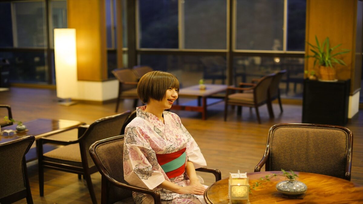 ひろびろしたロビー。ご自由にお寛ぎください