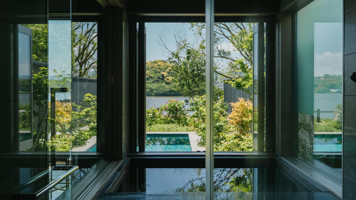 ＨＯＴＥＬ＆湖邸 艸花 −そうか− photo
