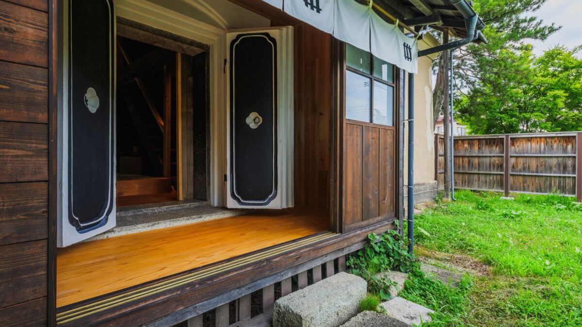 ＮＩＰＰＯＮＩＡ 白鷹 源内邸 photo
