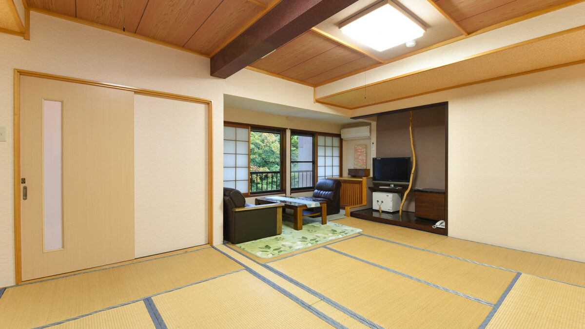 湯川温泉 せせらぎの宿 吉野屋 photo