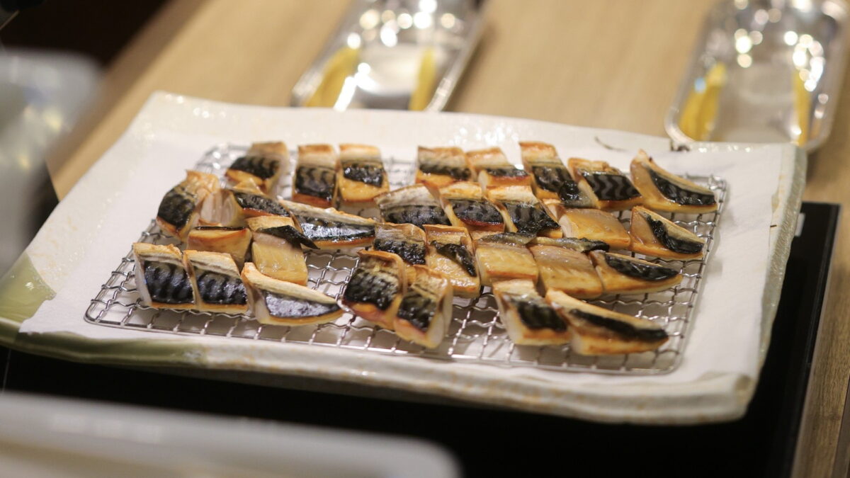 朝食魚料理
