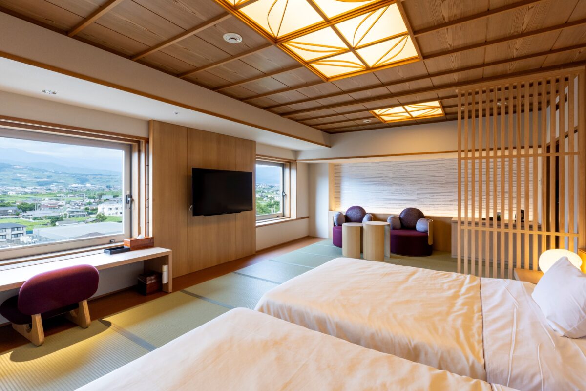 ホテル春日居 photo