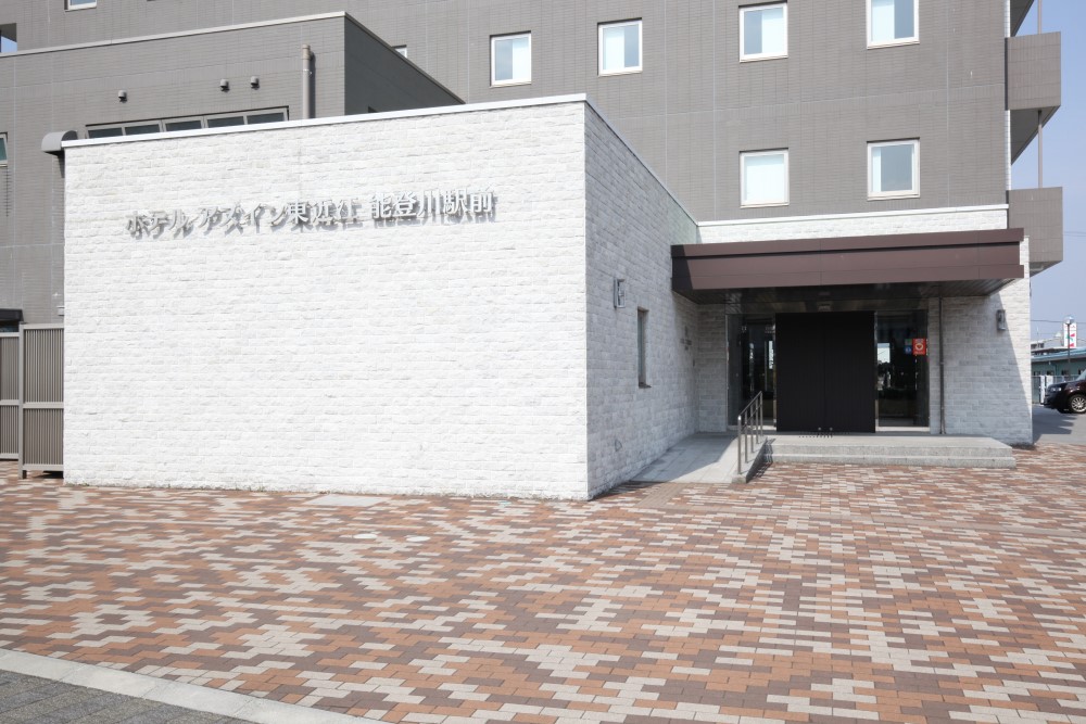 アズイン東近江能登川駅前 photo