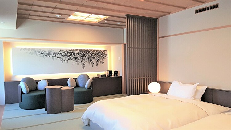 ホテル春日居 photo