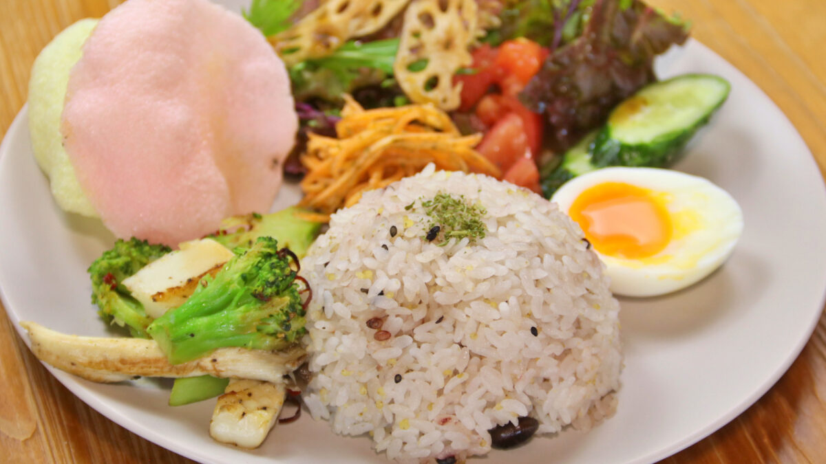 夕食エスニック料理×郷土料理（別角度 3）