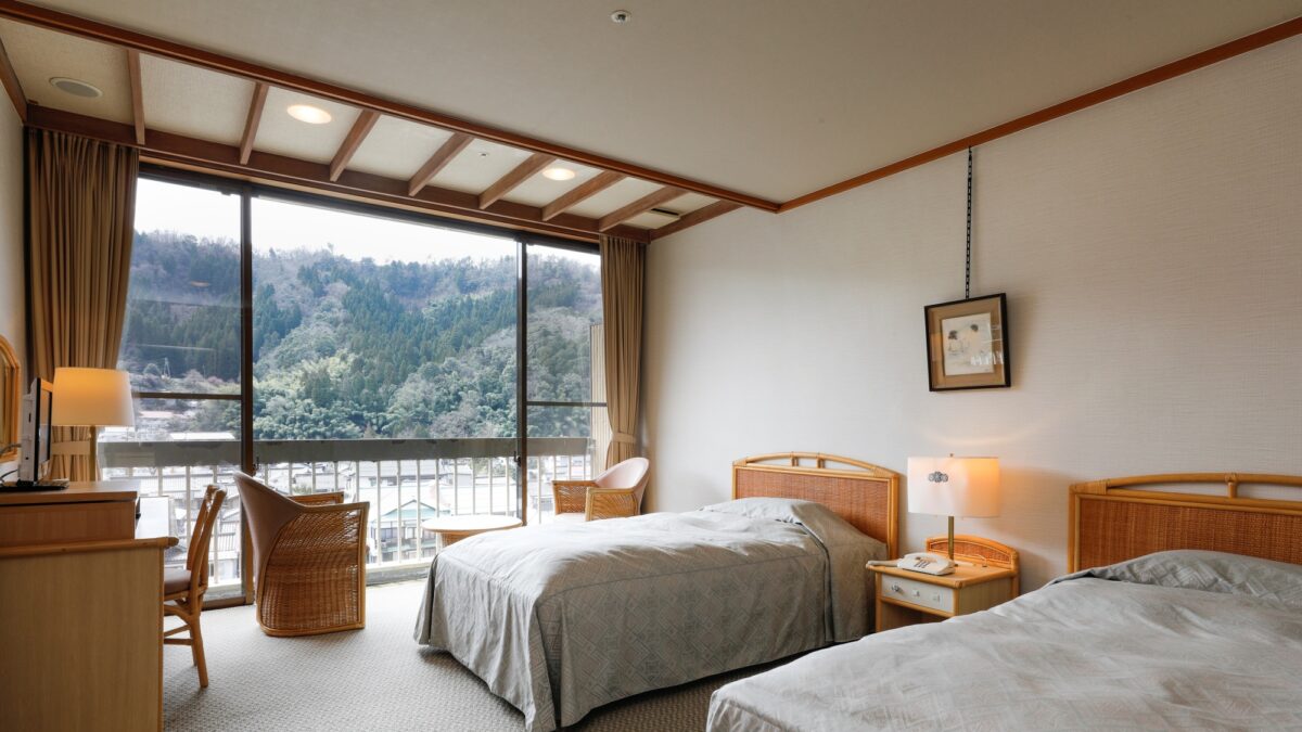三朝温泉 依山楼 岩崎 photo