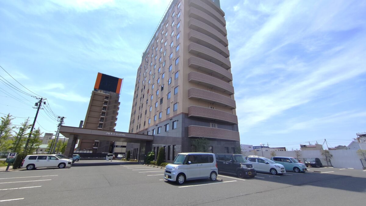駐車場（平面７６台・先着順・予約不可）