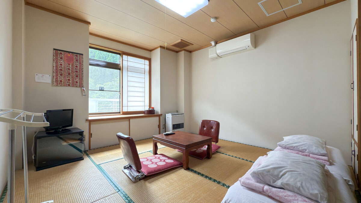 光山温石泉 岳泉荘 （旧 光山温泉岳泉荘） photo