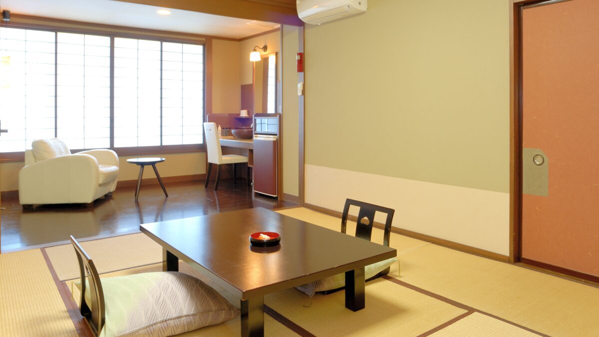 箱根湯本温泉 ホテル おかだ photo