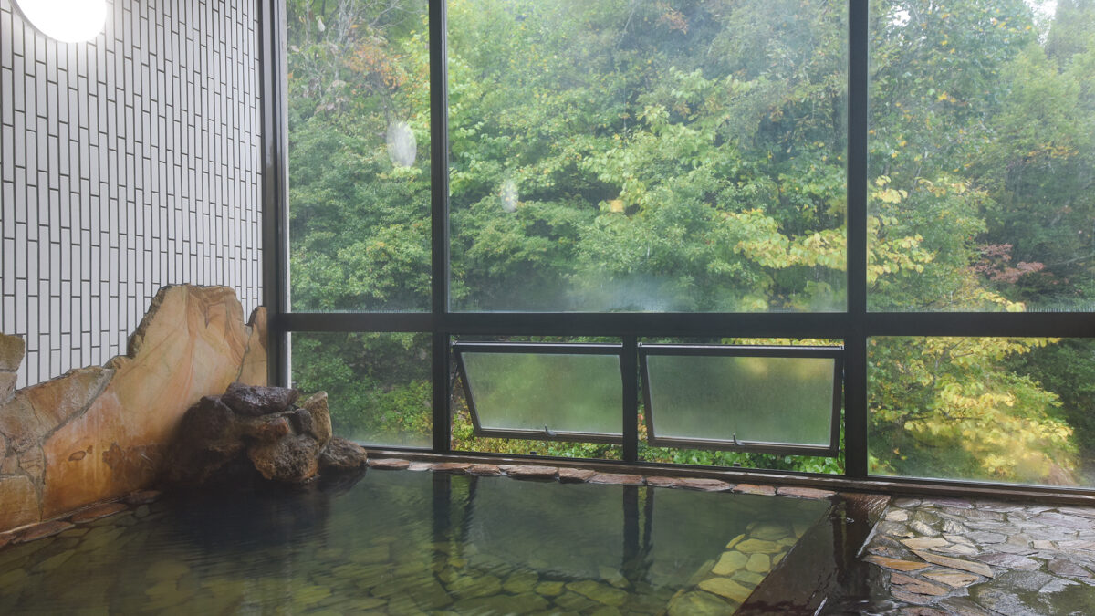 湯川温泉 せせらぎの宿 吉野屋 photo