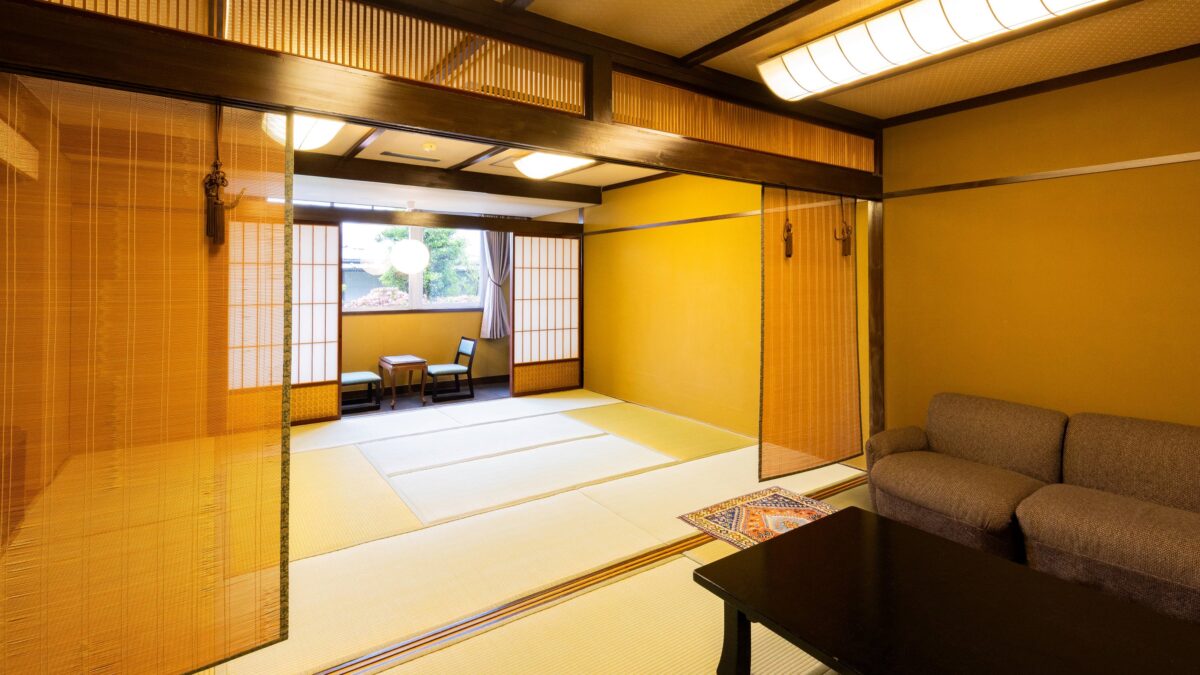 武雄温泉 大正浪漫の宿 京都屋 photo