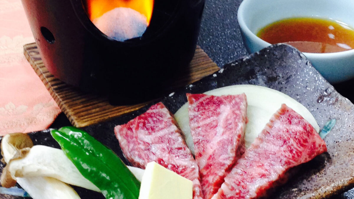 *由利牛陶板焼き