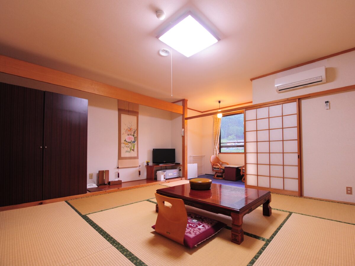 祖谷の宿 かずらや photo