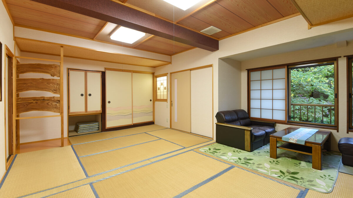 湯川温泉 せせらぎの宿 吉野屋 photo