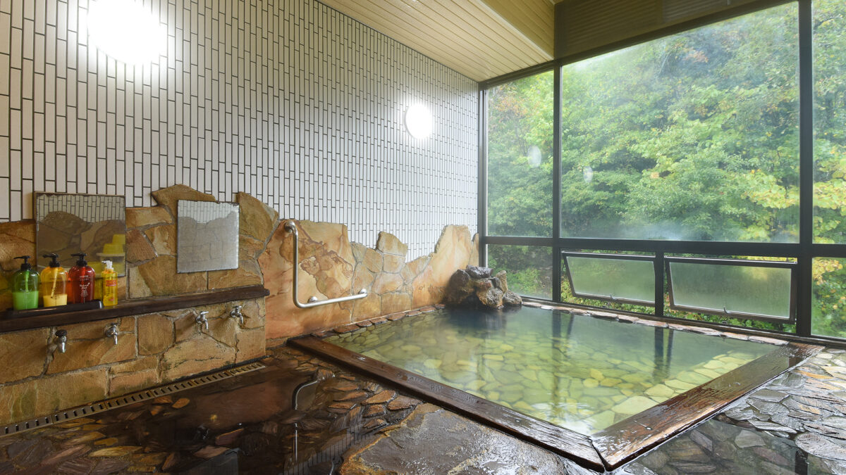 湯川温泉 せせらぎの宿 吉野屋 photo