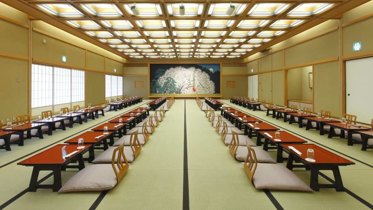 大宴会場「大観｣