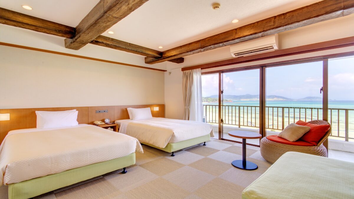 石垣シーサイドホテル ＜石垣島＞ photo