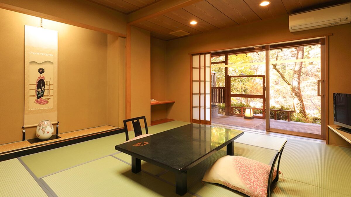 鬼怒川温泉 花の宿 松や photo
