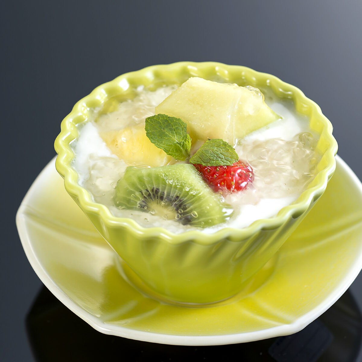 嶺岡豆腐フルーツ添えイメージ