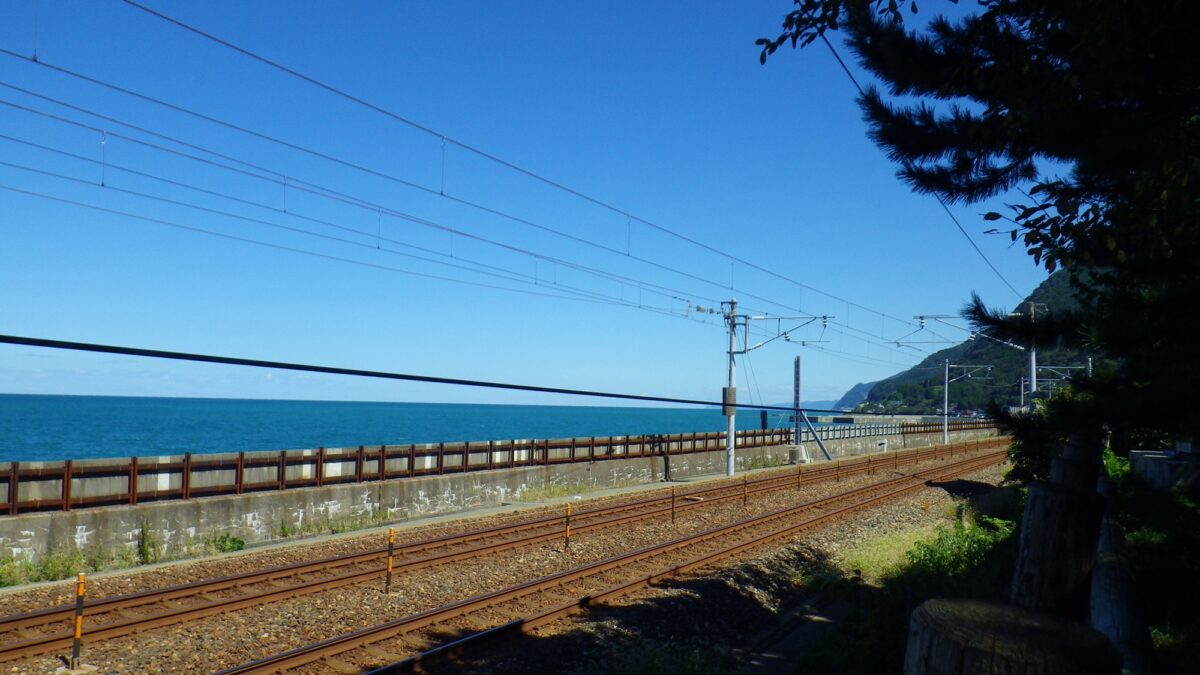 *当館の周辺からはキレイな海が広がります（別角度 2）