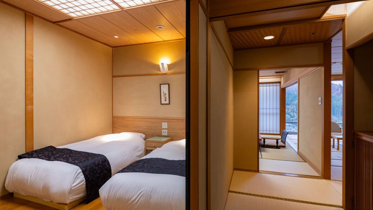 伝承千年の宿 佐勘 photo